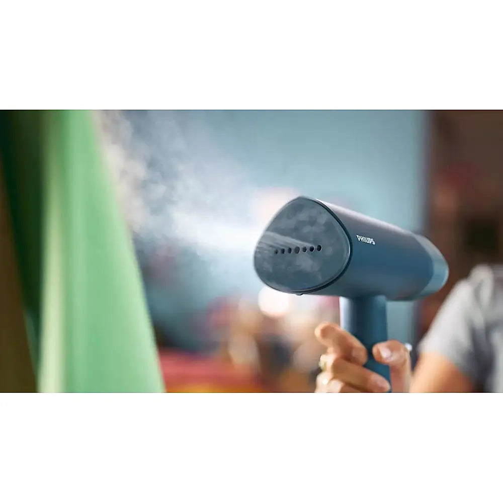 Handheld Garment Steamer Philips for Quick touch up STH3000/20